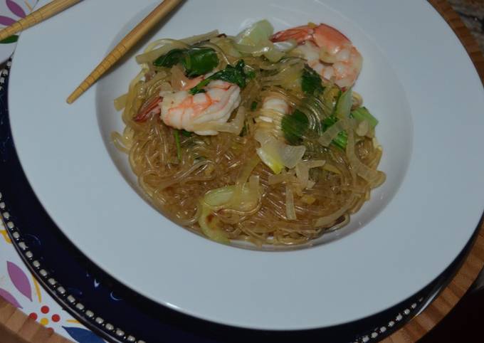 Recipe of Any-night-of-the-week Glass Noodles with Shrimp &amp; Bok choy