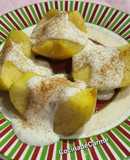Manzanas asadas con crema de queso dulce y canela