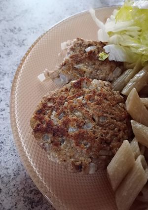 Una foto de Hamburguesas de atún🐟😋