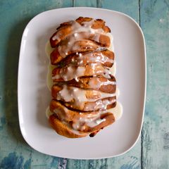 A picture of Cinnamon Pumpkin Tear & Share Bread.