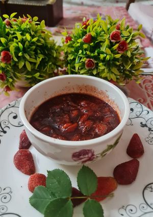 A picture of Strawberry dip.