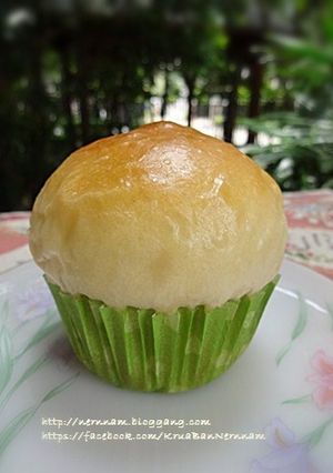 รูปของ ขนมปังไส้คัสตาร์ดเงาะ