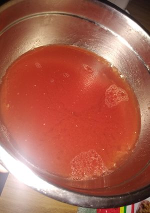 Una foto de Gelatina de sandía natural