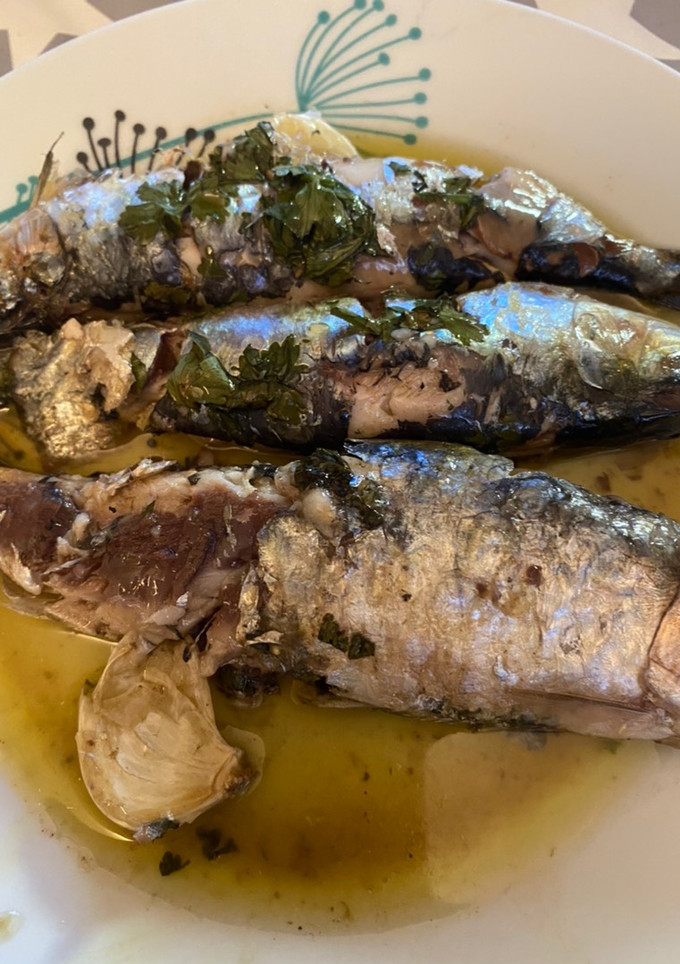 Una foto de Sardinas asadas en Crock Pot
