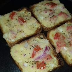 A picture of Garlic bread.