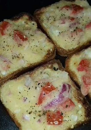 A picture of Garlic bread.