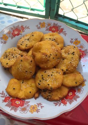 Hình của món Bánh tiêu bí đỏ không men.