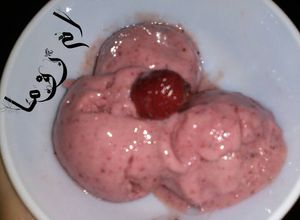 صورة لوصفة أيس كريم الفراولة 🍓🍦 بطريقة سهلة ولذيذة جدا👍