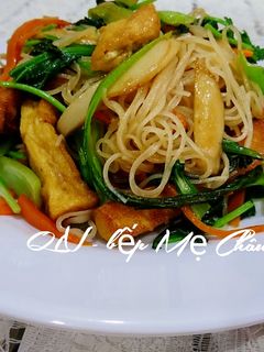 Hình của món Hủ tiếu xào chay.