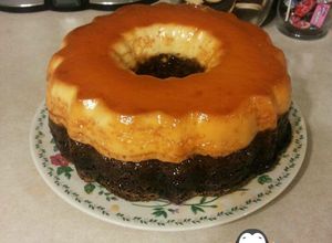 Una foto de Flan cake imposible