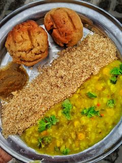 देसी घी बाटी रेसिपी मुख्य फोटो