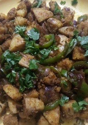 A picture of Fried idli.