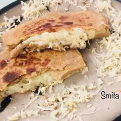 A picture of Cheese Pockets.