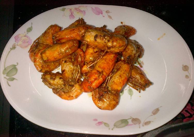 Langkah Mudah untuk Membuat Udang goreng saos tiram guriiihh 🍛🍨😍 Anti Gagal