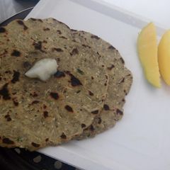 A picture of Multi grains Thalipeeth.