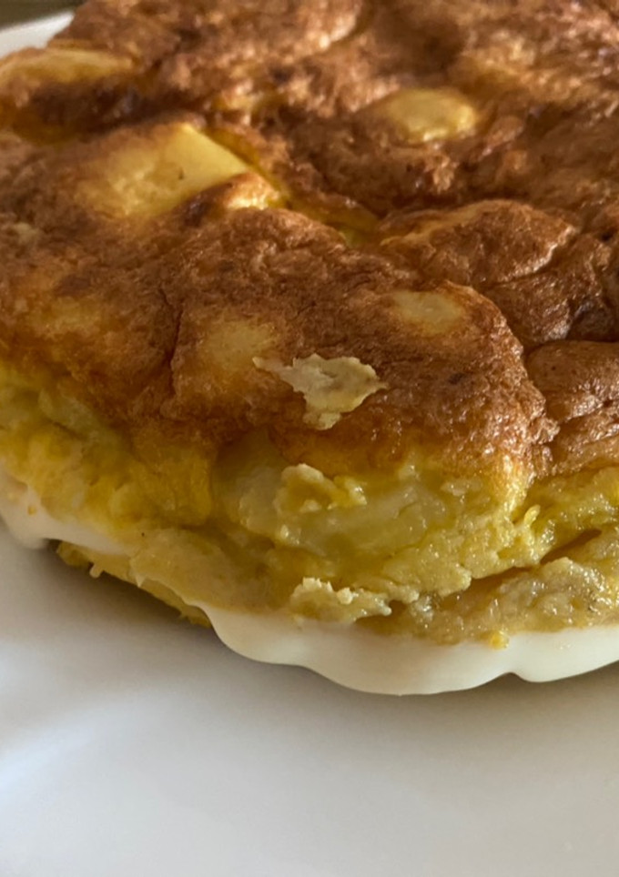 Una foto de Tortilla rellena light y rápida (truco) y gordita y esponjosa