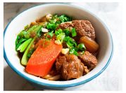 一張牛肉麵的照片