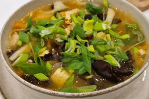 Kínai savanyú-csípős leves 中國酸辣湯 recept foto