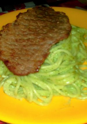 Una foto de Tallarines Verdes