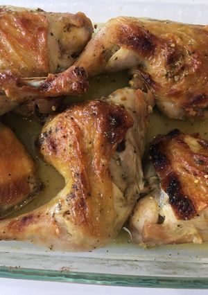Una foto de Muslos de pollo al orégano