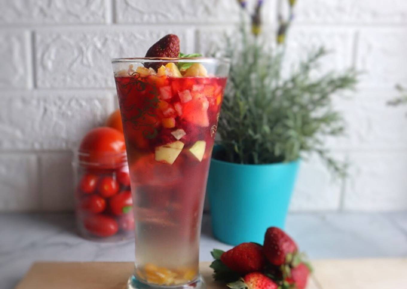 Es Buah dengan syrup gula air kelapa