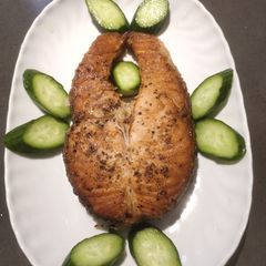 A picture of Salmon with Hetbs.
