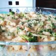 Macarrones gratinados con brócoli y bacon