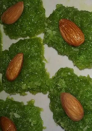 A picture of Lauki barfi.