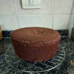 Una foto de Bizcochuelo para torta de chocolate con harina de almendras 🎂!!!!