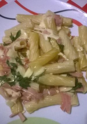 Una foto de Tortiglioni en horno milagro (cazuela horno)