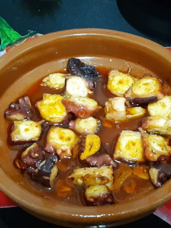 Una foto de Pulpo al ajillo