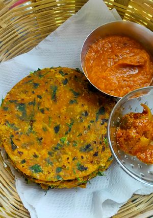 मेथी थेपले(Methi theple recipe Hindi) रेसिपी मुख्य फोटो