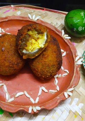 কাঁচা আমের ডিমের ডেভিল (kancha aamer devil recipe in Bengali) রেসিপির প্রধান ছবি