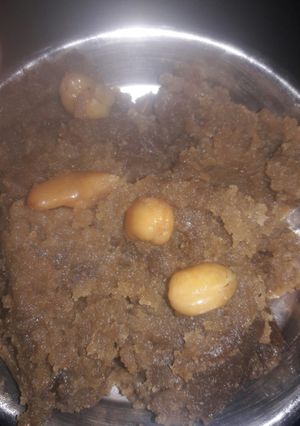 A picture of Jaggery halwa.