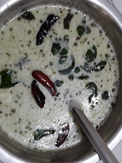 மதுரை ரோட்டு கடை தண்ணீ சட்னி (Thanneer chutney recipe in tamil) செய்முறை முக்கிய புகைப்படம்