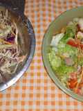 Ensalada coleslaw liviana  y mixta con frutos secos