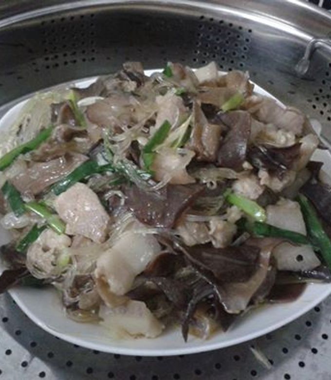 Hình của món Cá hấp với thịt heo,mộc nhĩ.