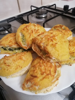 Una foto de Empanadillas fáciles de Ricotta y Espinacas!