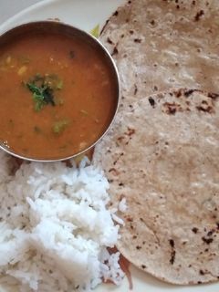 અડદ દાળ (Urad Dal Recipe In Gujarati) રેસીપી મુખ્ય ફોટો