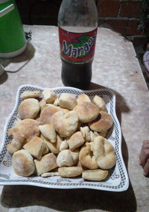 Una foto de Galletitas azucaradas de limón 🍋🍋🍋