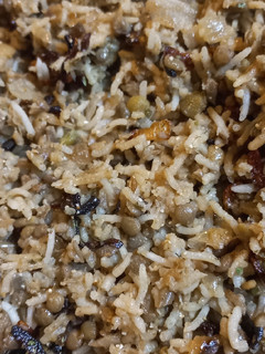 A picture of Mujadara: Lentils and Rice with Crispy Onions.