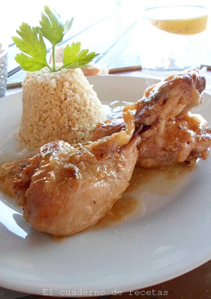 Una foto de Pollo al Ajillo