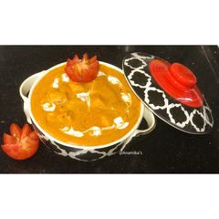A picture of Punjabi: 'Paneer Makhni'.