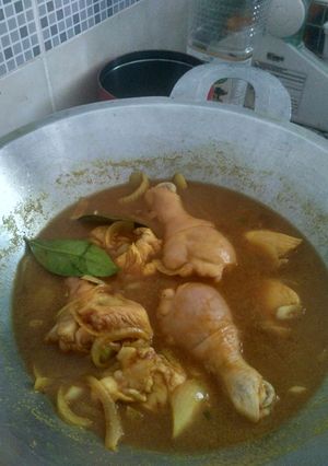 Foto resep Semur Ayam Bawang Bombay