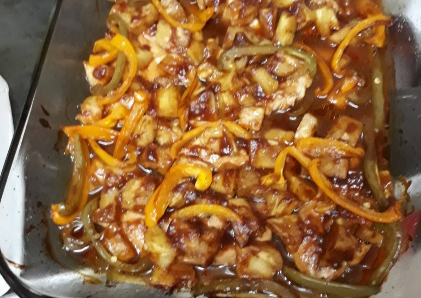 Chicken breasts in pineapple and barbecue sauce