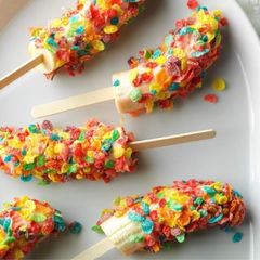 A picture of Frozen banana cereal pops.