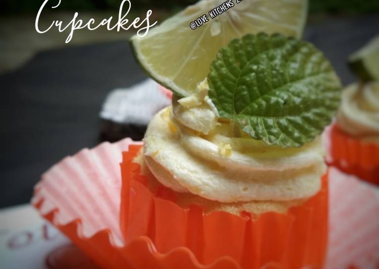 Lemon Cupcakes -lemon buttercream frosting & lemon curd stuffed-