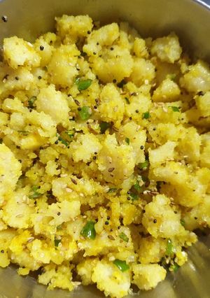 A picture of Masala idli churma.