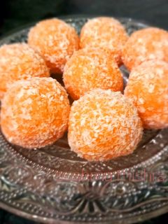 नारियल लड्डू (nariyal ladoo recipe in Hindi) रेसिपी मुख्य फोटो