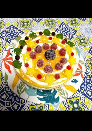 Una foto de Cheesecake cebra 🦓 de mango 🥭 y coco 🥥
